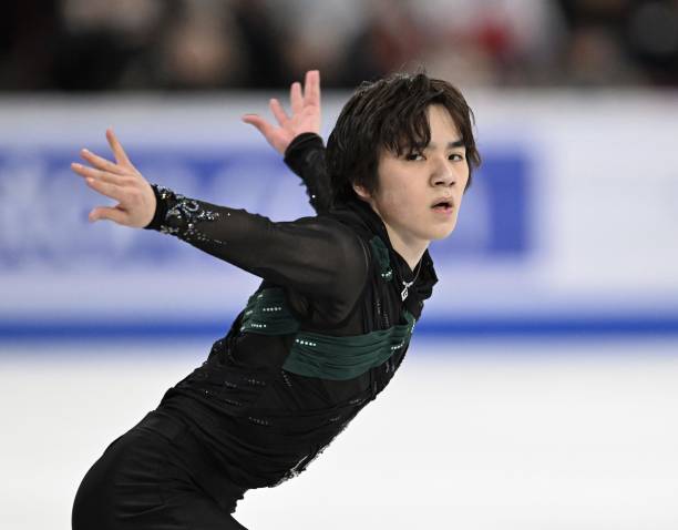 羽生結弦がバイオリン演奏に挑戦！新たな才能を披露する感動のステージ 羽生 結 弦 バイオリン